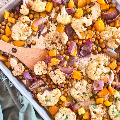 Sheet Pan Roasted Veggies and Chickpeas