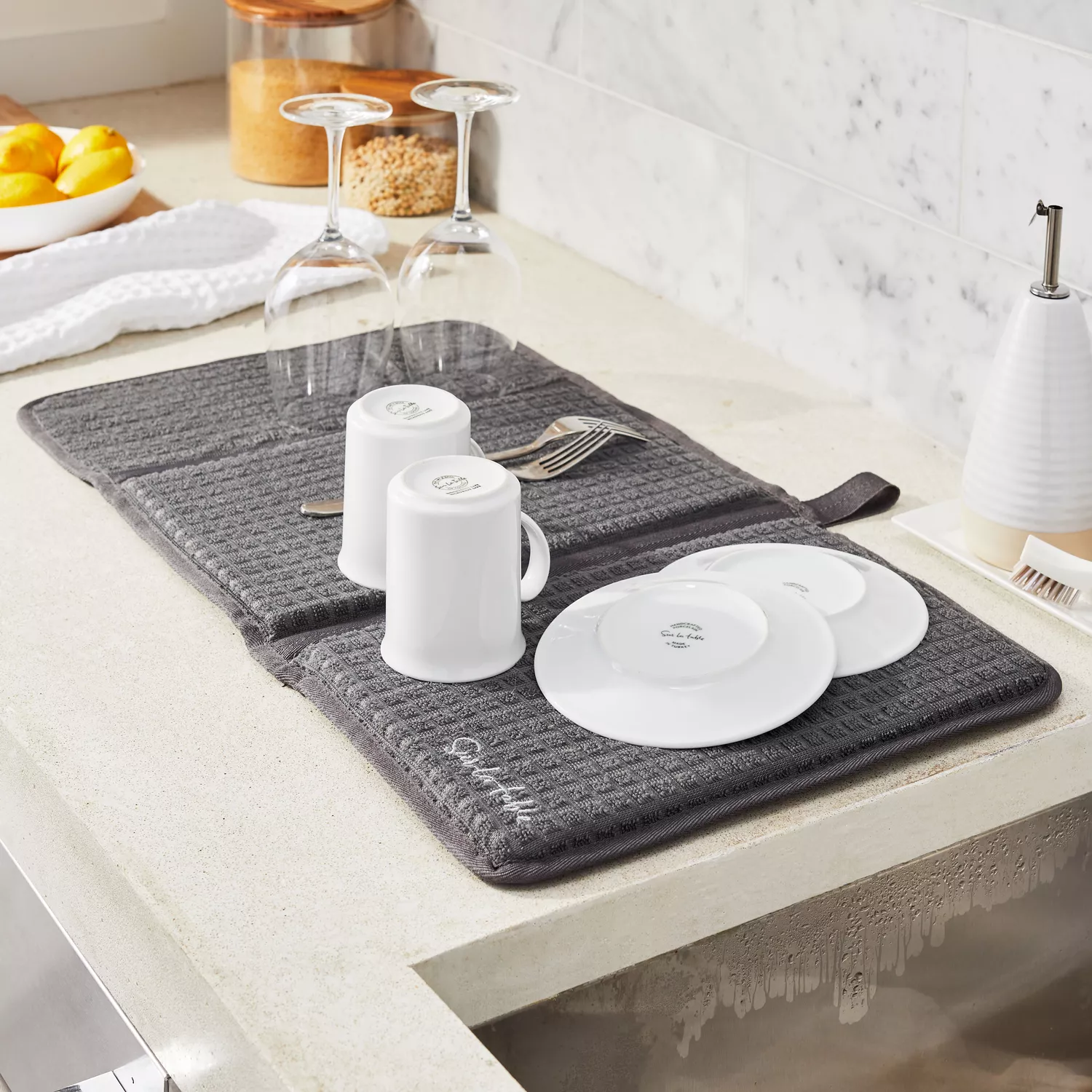 Cook's Essentials Set of (2) Silicone Drying and Drain Mats 