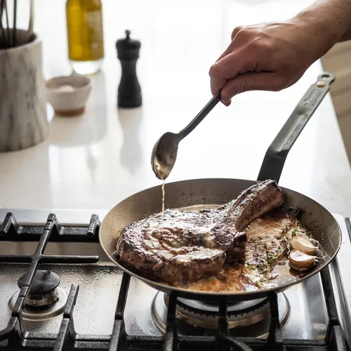 de Buyer Mineral B Carbon Steel Steak Pan