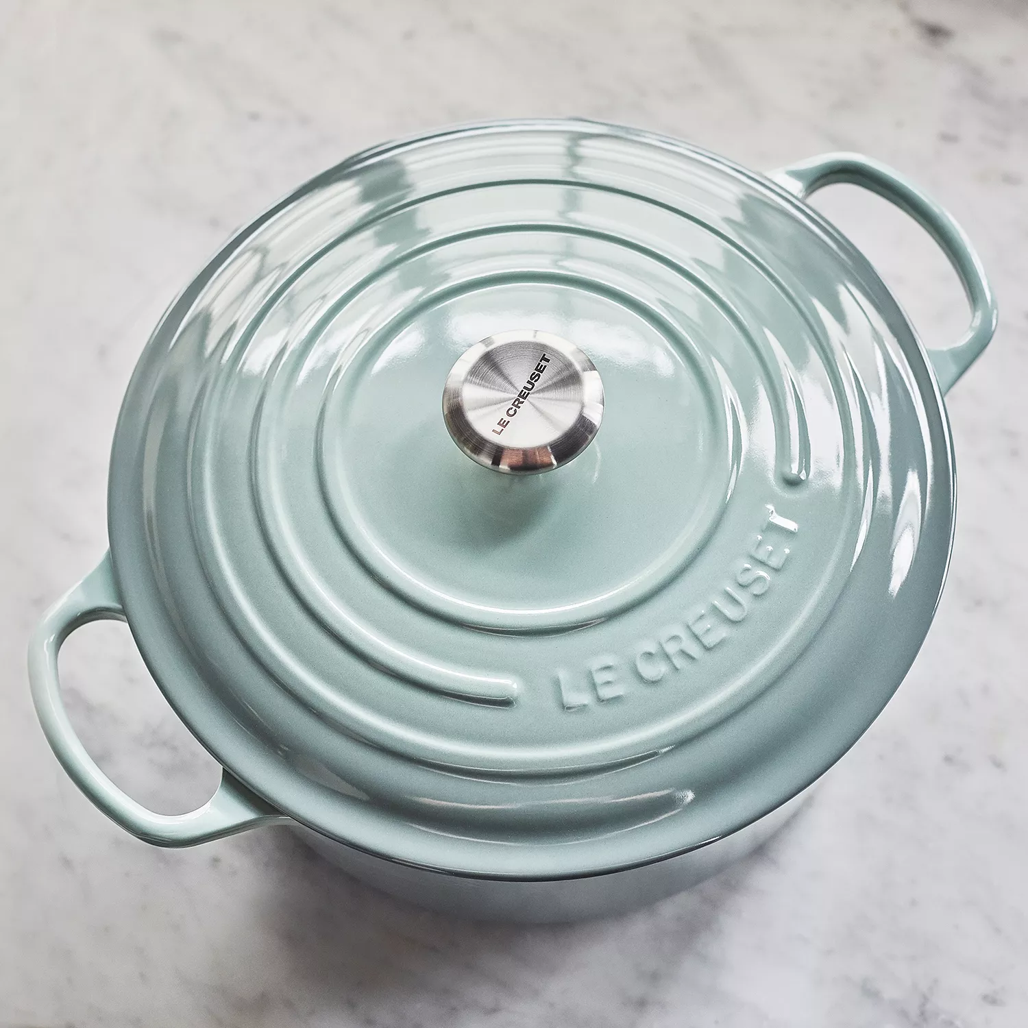 Le Creuset Signature Round Dutch Oven, 9 qt.