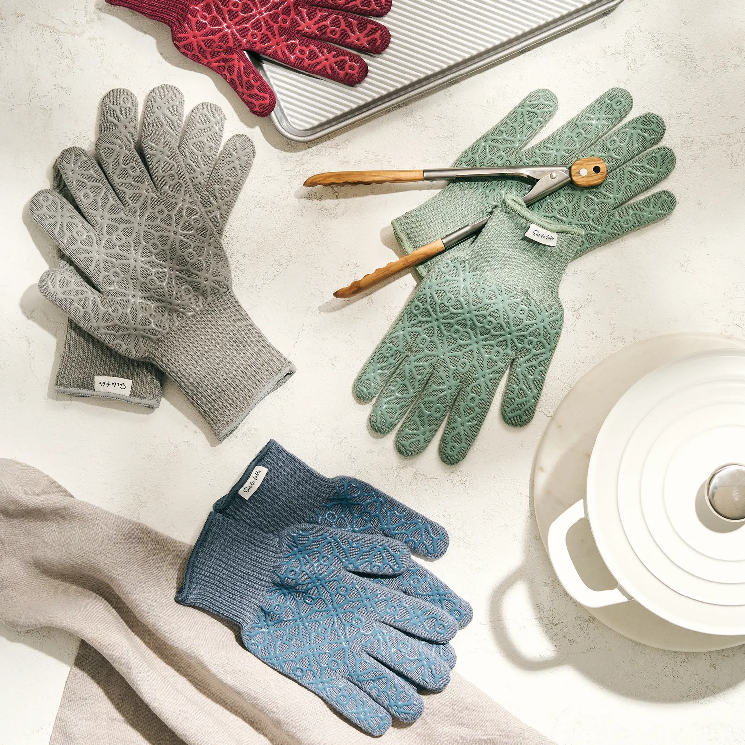 Sur La Table Small Tile Oven Gloves, Set of 2