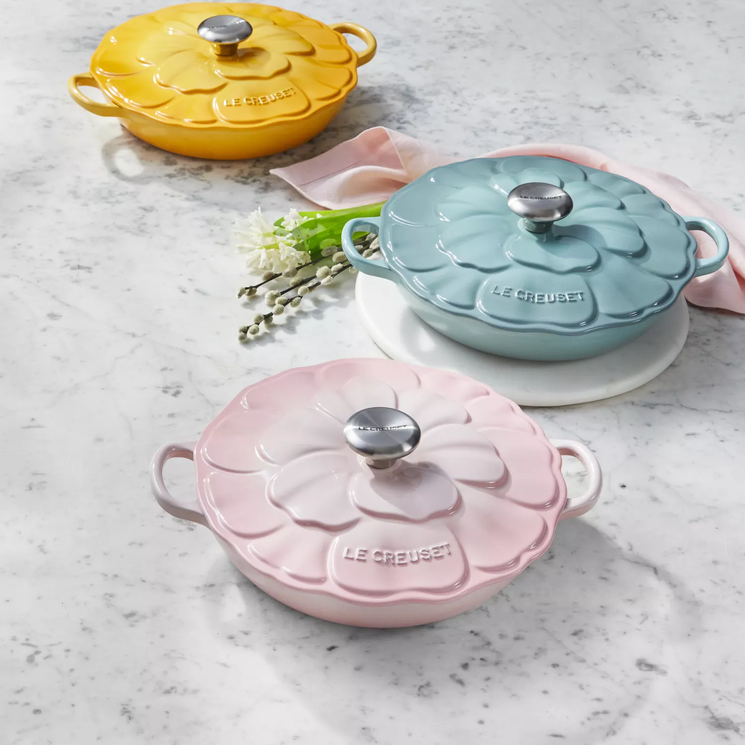 Le Creuset Enameled Cast Iron Signature Petal Braiser, 2.25 qt. 