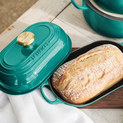 Le Creuset Signature Oval Bread Oven, 1.5 qt.