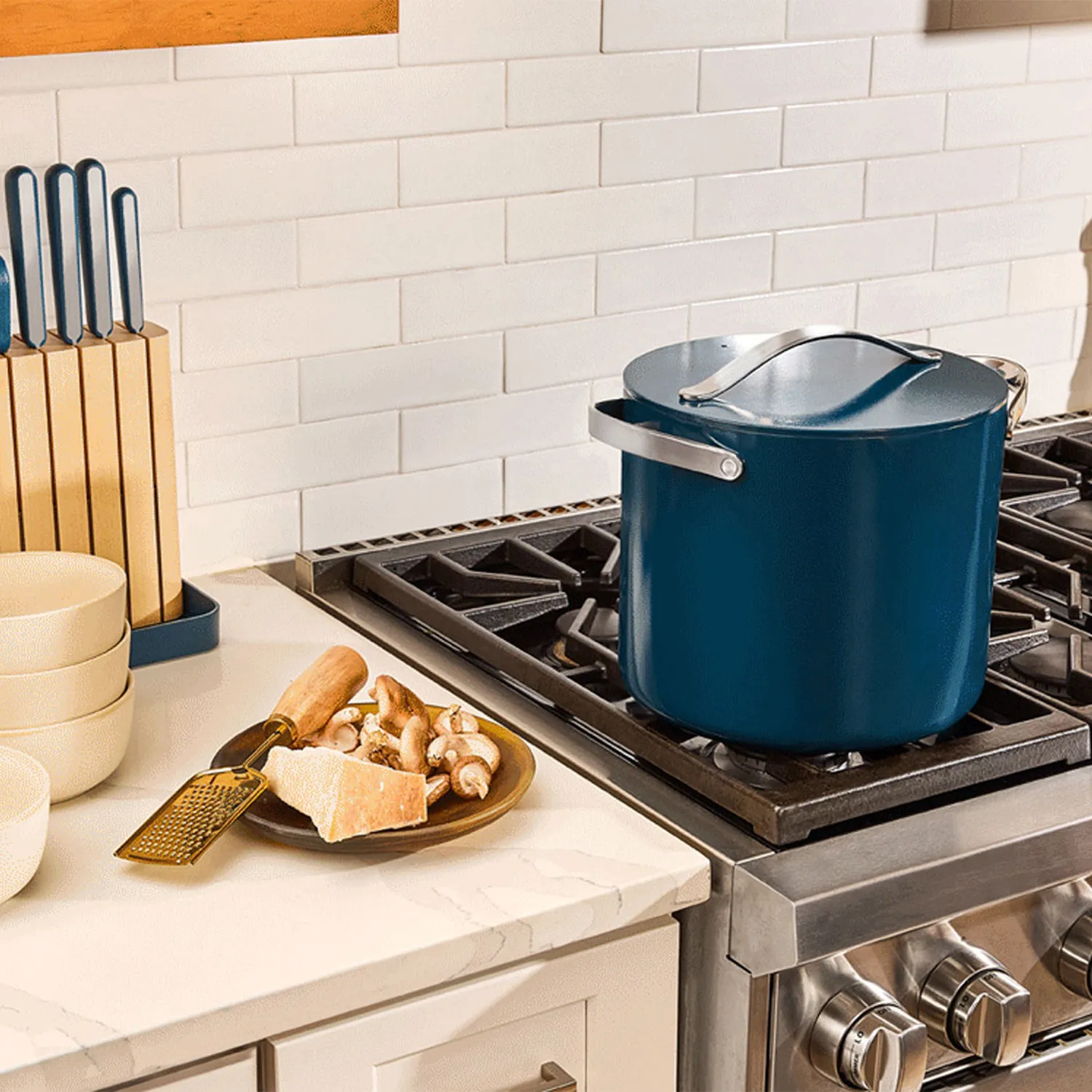 Caraway Ceramic Nonstick Stockpot, 12 qt. 