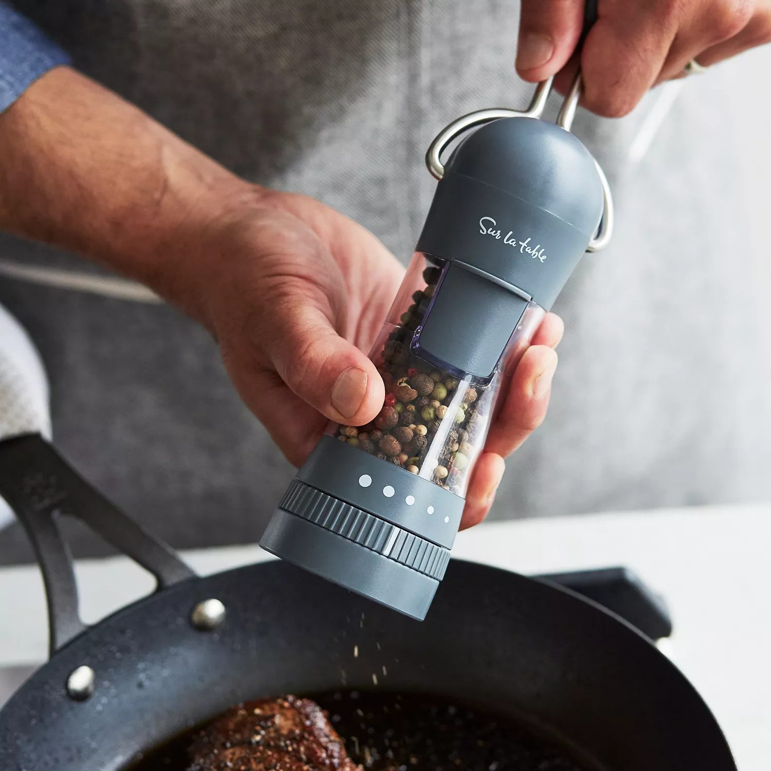 Sur La Table Ratchet Mills