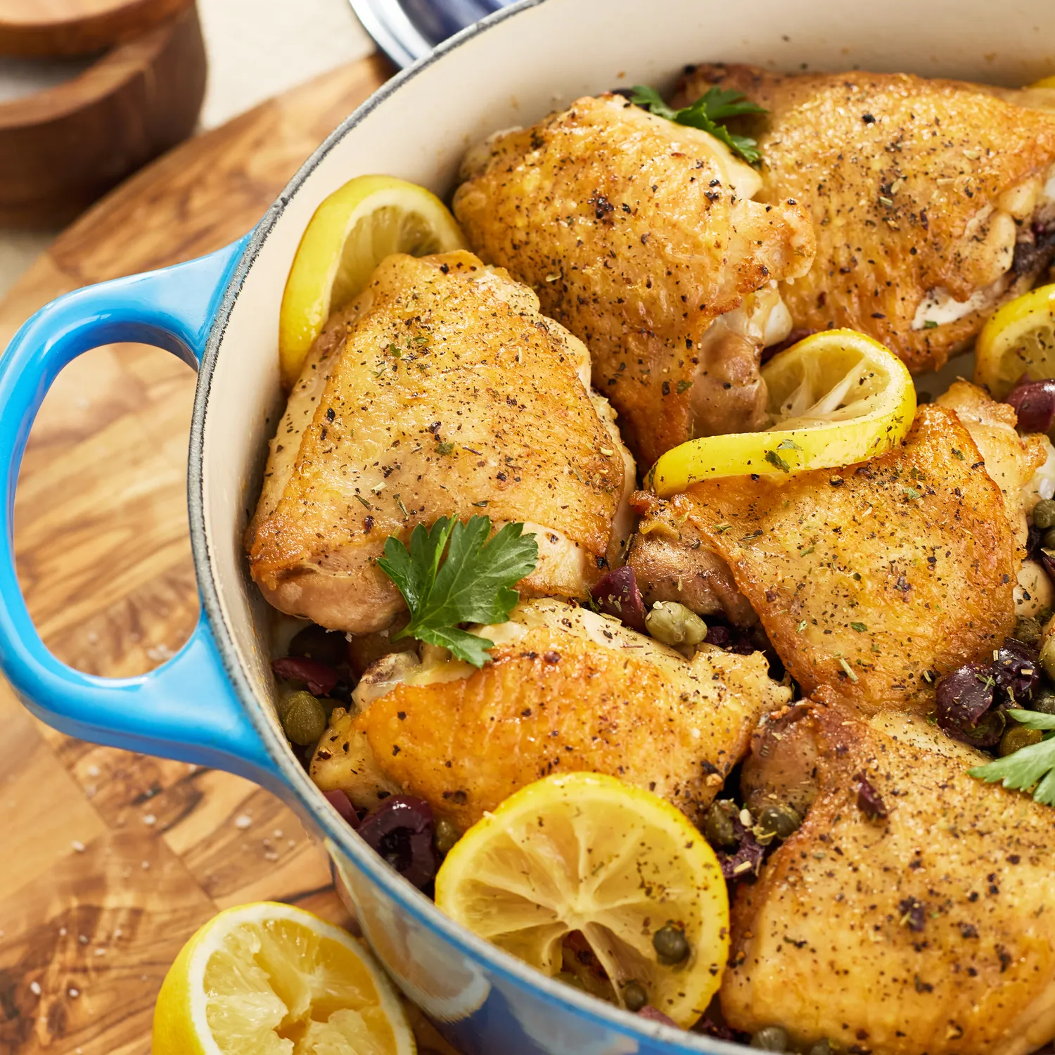 Le Creuset Signature Round Dutch Oven, 5.5 Qt.