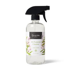 Sur la table Lemon Verbena All-Purpose Cleaner