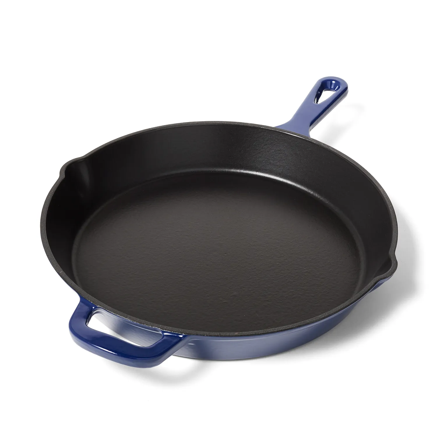 Sur la table Enameled Cast Iron Skillet, 12"