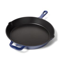 Sur la table Enameled Cast Iron Skillet, 12"