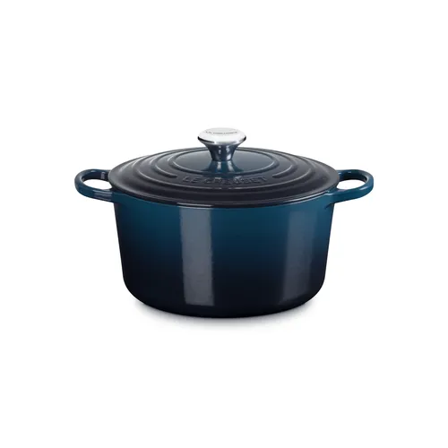 Le Creuset Signature Deep Round Dutch Oven, 6.5 qt.