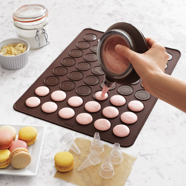 LEKUE Macaron Kit With Decomax Pen and Baking Sheet for sale online 