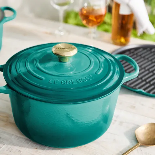 Le Creuset Signature Deep Round Dutch Oven, 6.5 qt.