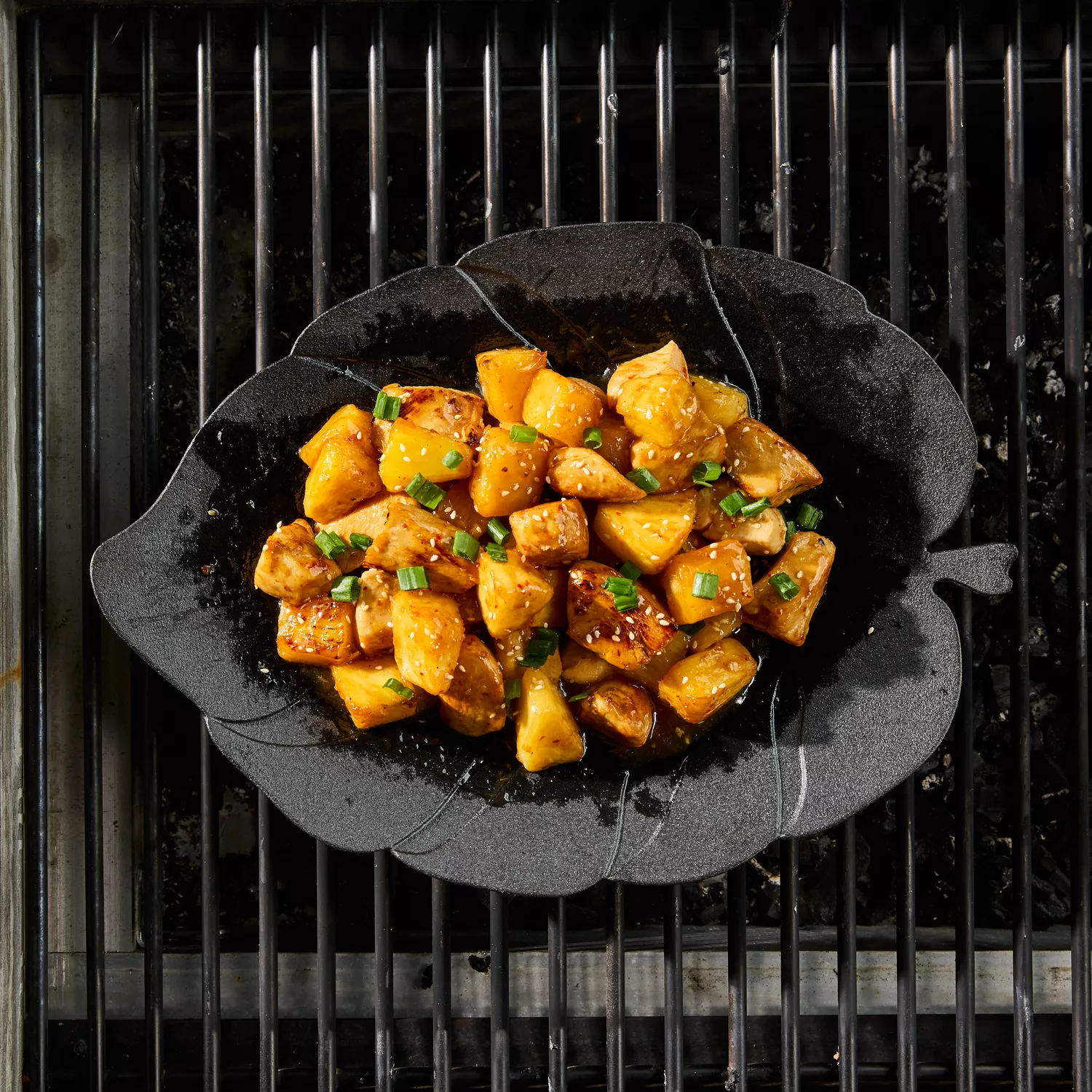 Sur La Table Cast Iron Tropical Leaf Pan