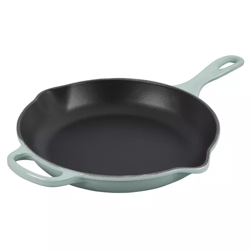 Le Creuset Signature Cast-Iron Skillet, 10.25&#34;