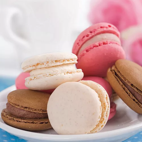 Valentine Macarons