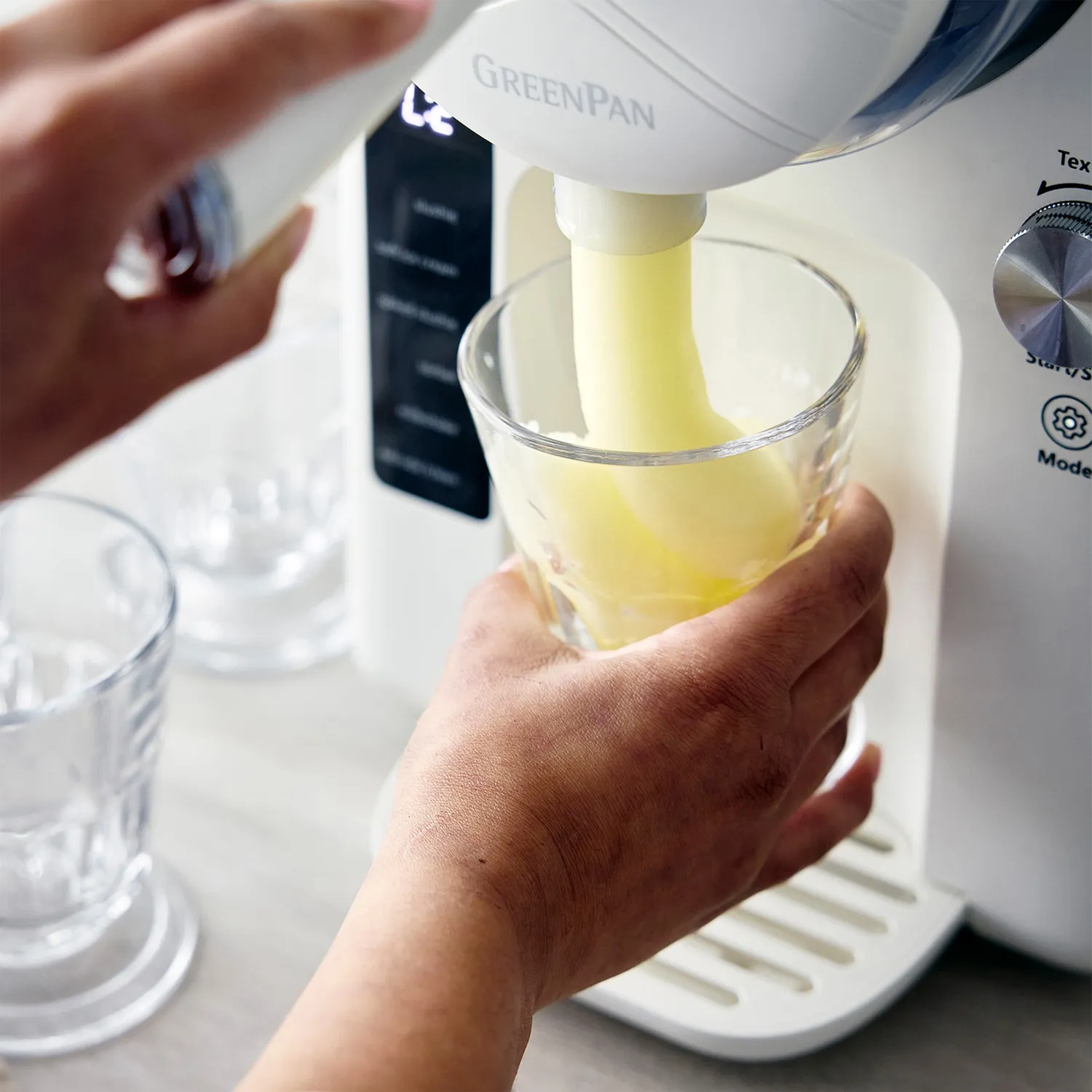 GreenPan Frost Ice Cream & Frozen Drink Maker 