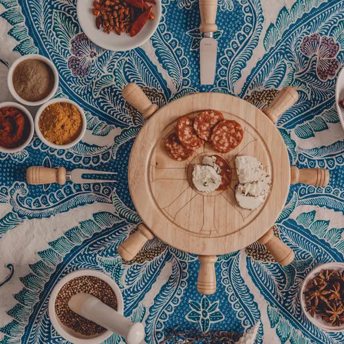 Picnic Time Lazy Susan Mariner Wheel