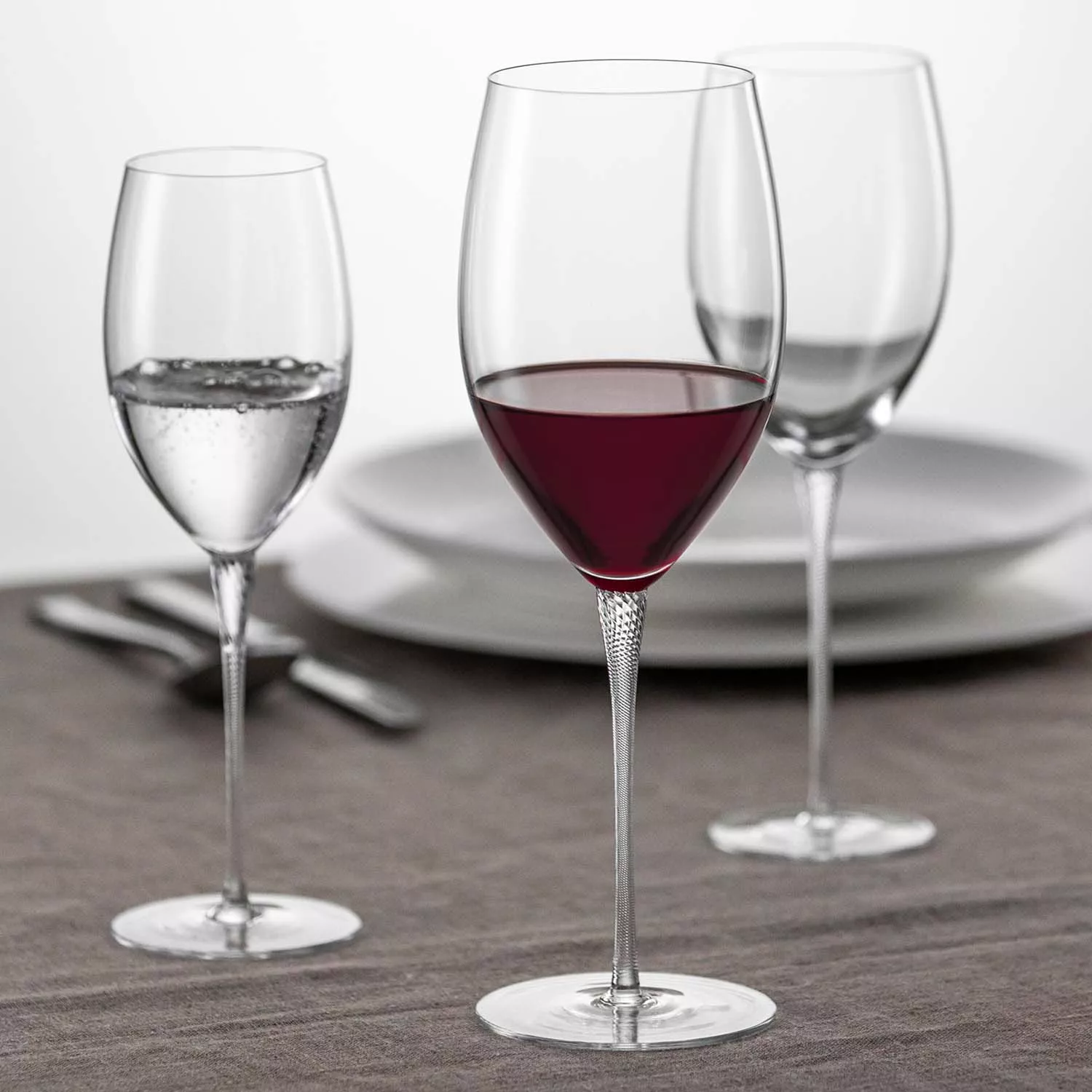 2 Vintage Schott Zwiesel Red Wine Glasses Made in Germany. 