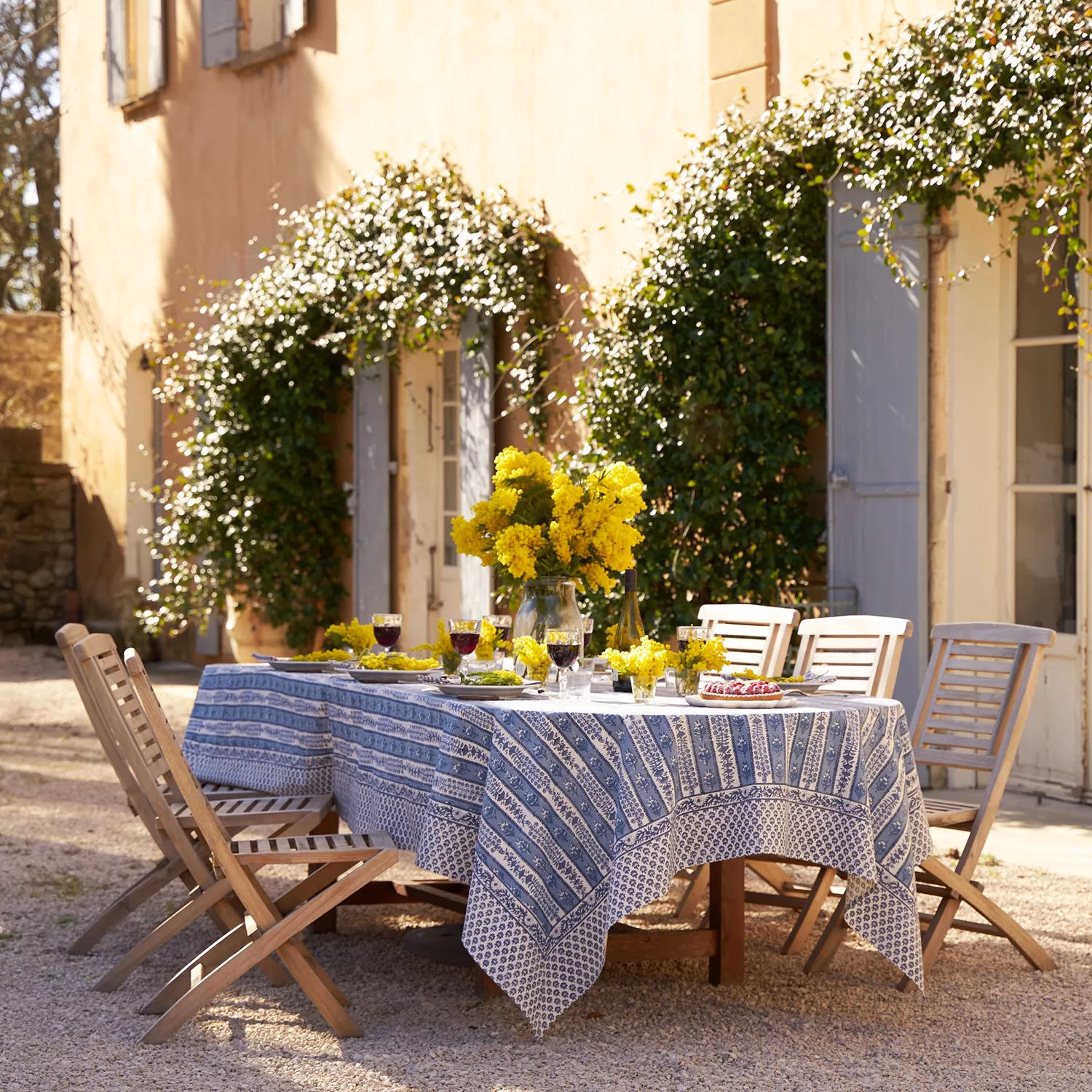 Couleur Nature Avignon Tablecloth, Blue