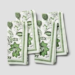 Sur la table Botanical Floral Napkins, Set of 4