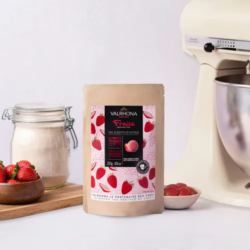 Valrhona™ Inspiration Strawberry Baking Chocolate Feves