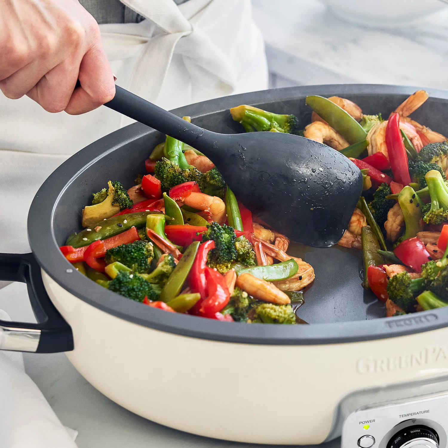 GreenPan Elite Ceramic Nonstick Oval Electric Skillet, 5.5 qt.