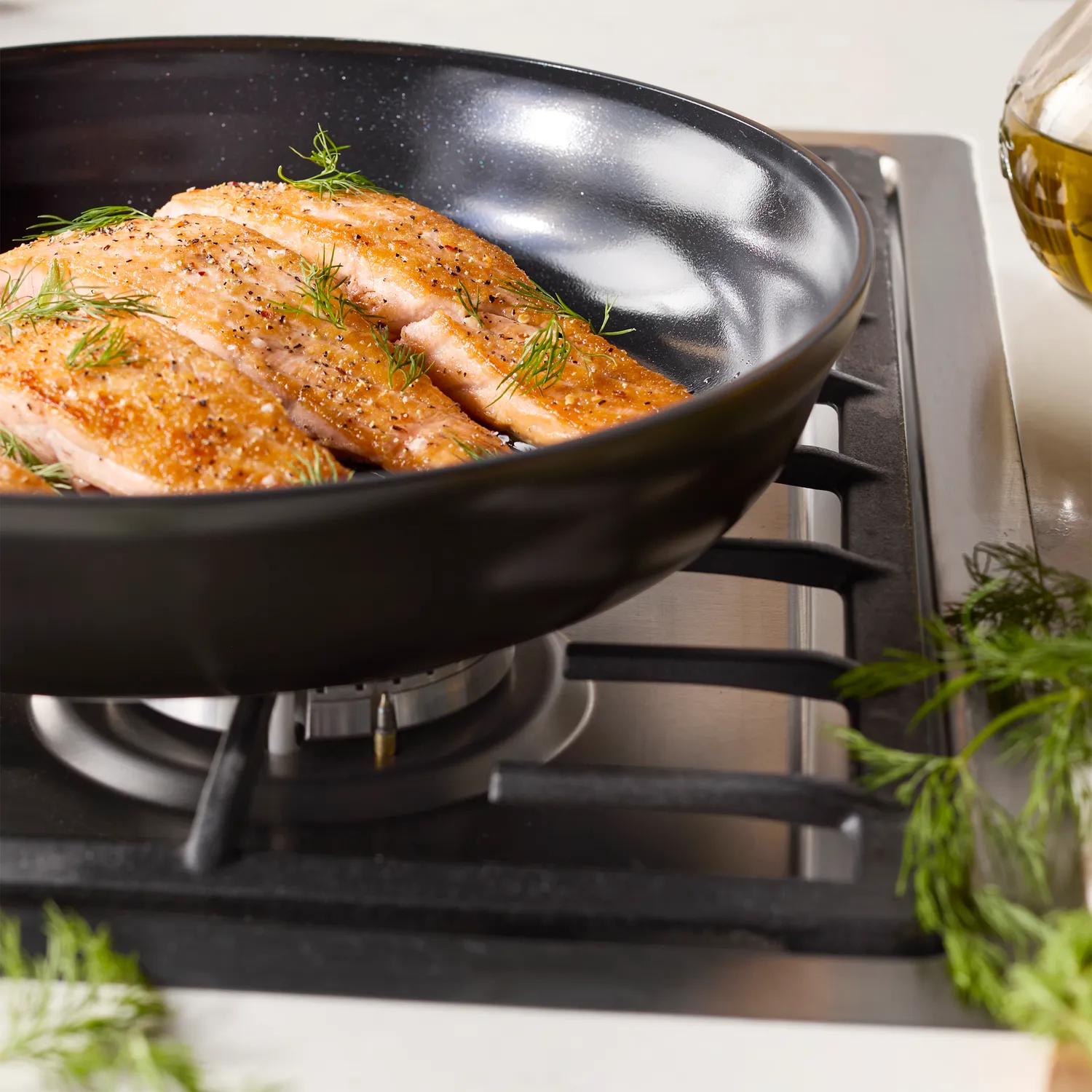 Zwilling Motion Hard Anodized Ceramic Nonstick Skillet