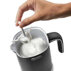 De&#8217;Longhi Automatic Milk Frother