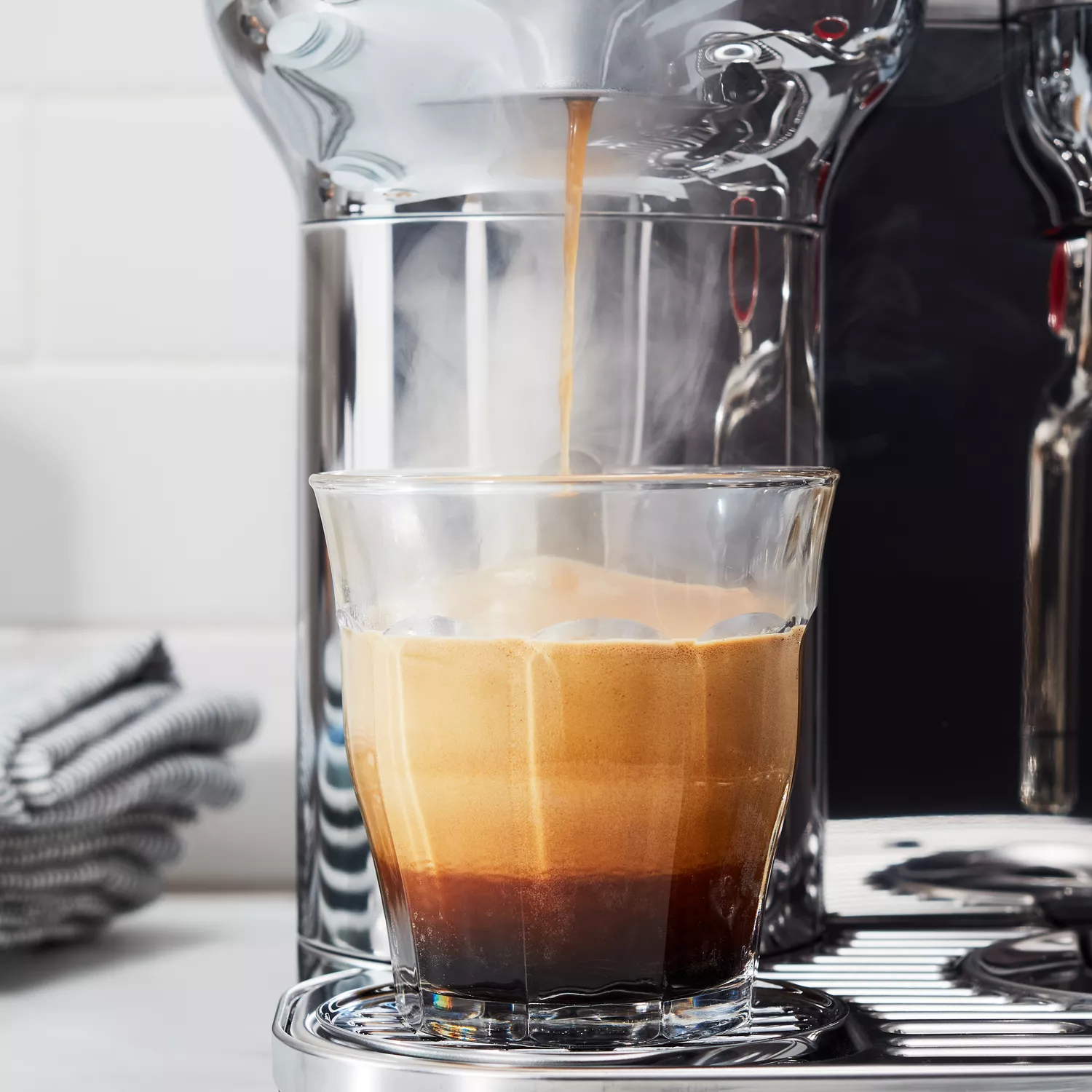 Found some perfect glasses for iced milk coffees from my Vertuo Plus : r/ nespresso