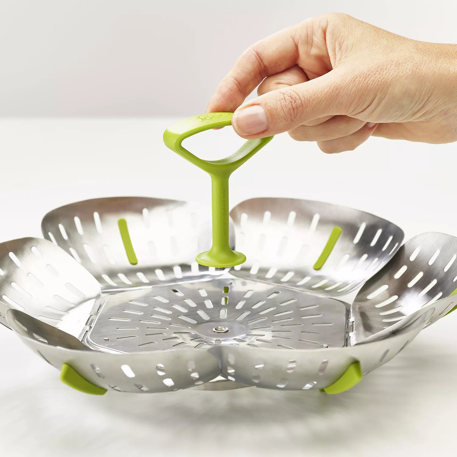 Joseph Joseph Bloom Steel Folding Steamer Basket