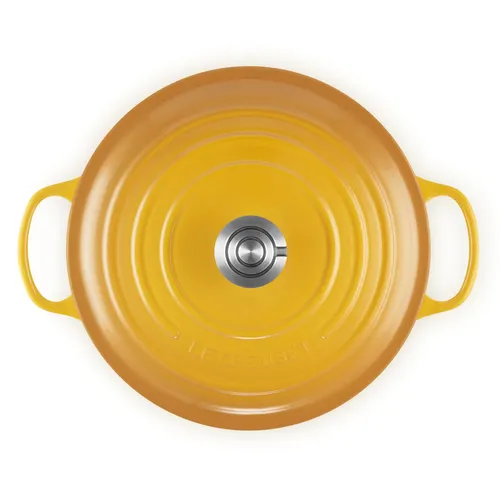 Le Creuset Signature Round Dutch Oven, 7.25 qt.