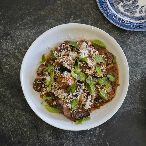 Rich and Savory Beef Shin with Horseradish and Mint
