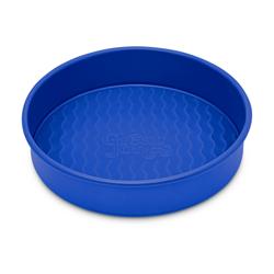 Great Jones Patty Cake Pan, 9"  Great pan= near perfect cake