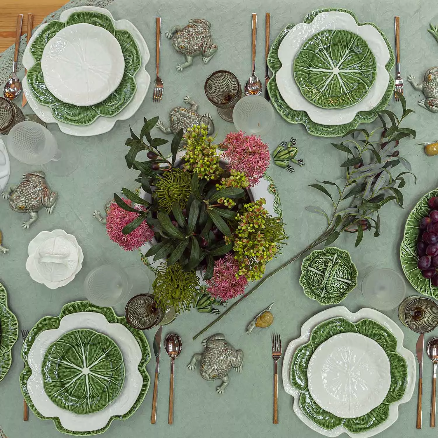 Bordallo Pinheiro Cabbage Green Dinner Plate