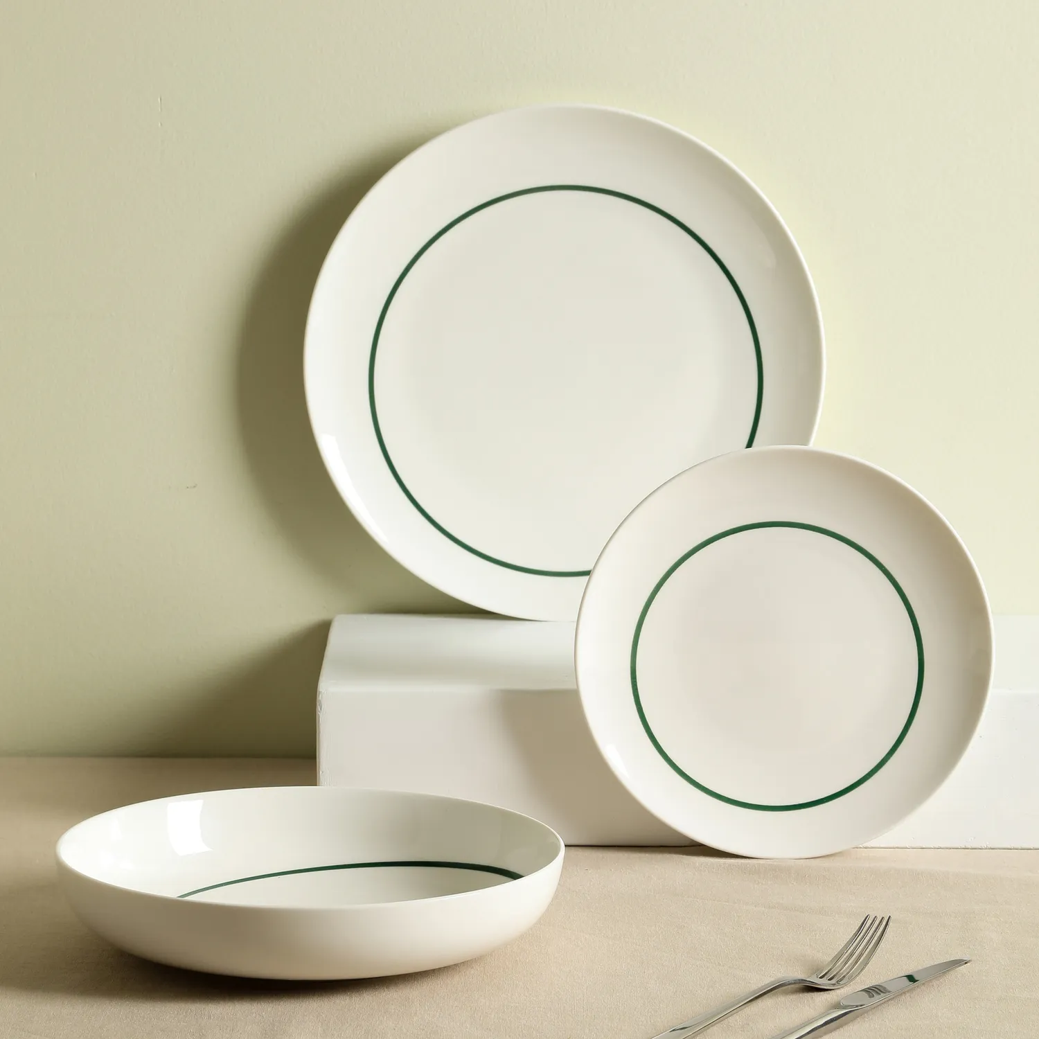 Stone Lain Luna Porcelain 12-Piece Dinnerware Set
