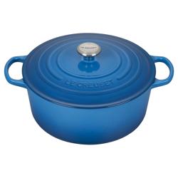Le Creuset Signature Round Dutch Oven, 9 qt.