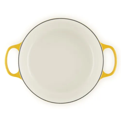 Le Creuset Signature Round Dutch Oven, 7.25 qt.