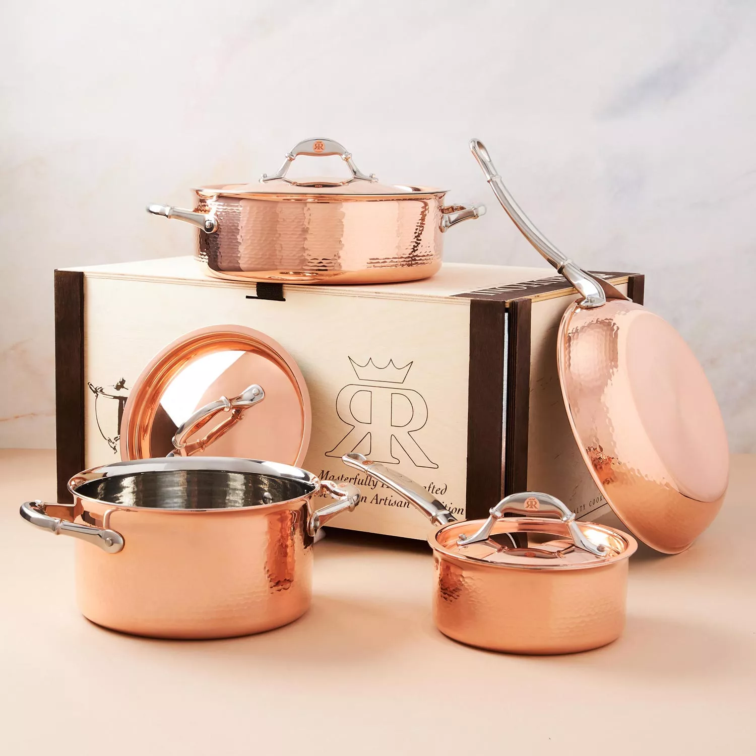 Hammered Rose Gold 22 Piece Cookware and Bakeware Set