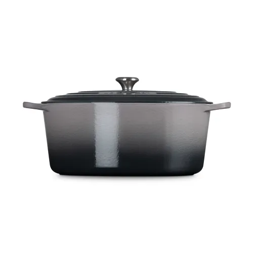 Le Creuset Signature Oval Dutch Oven, 15.5 qt.