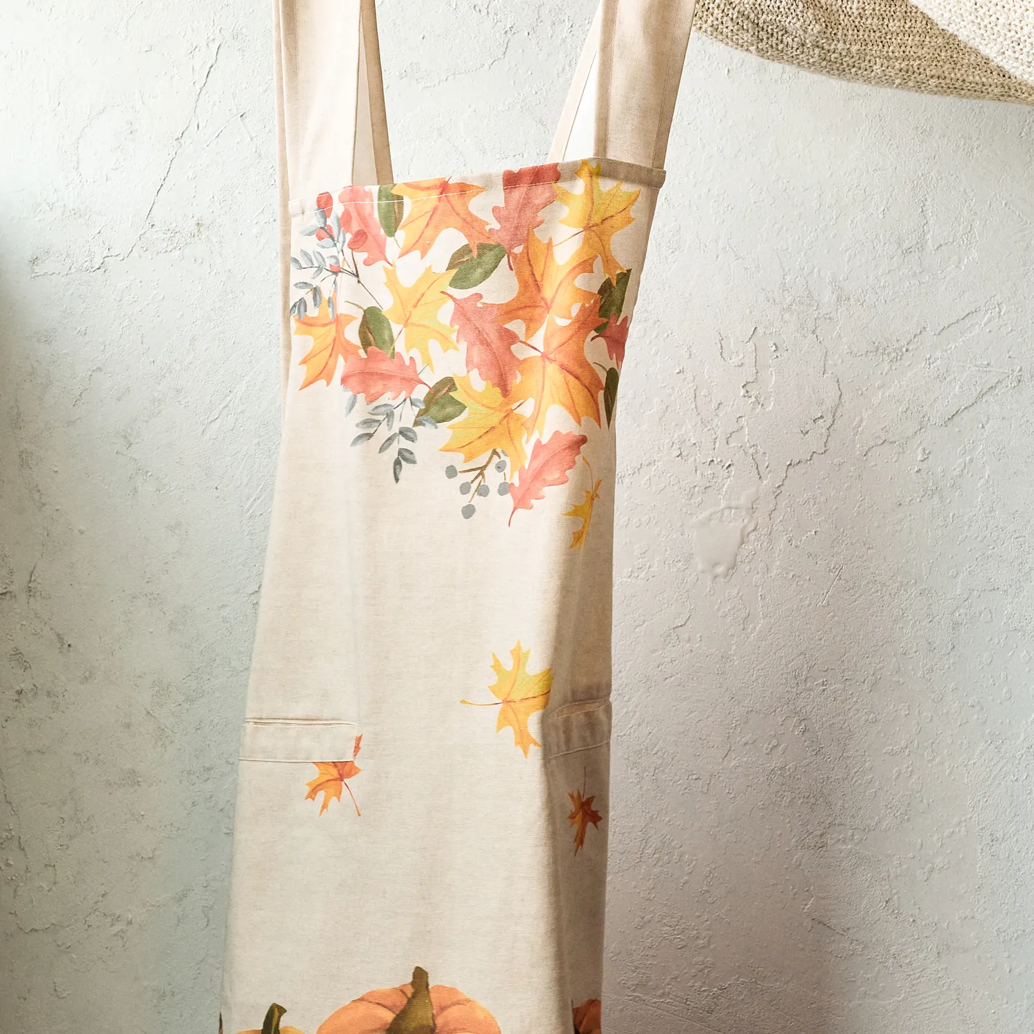 Sur la table Pumpkin Smock Apron