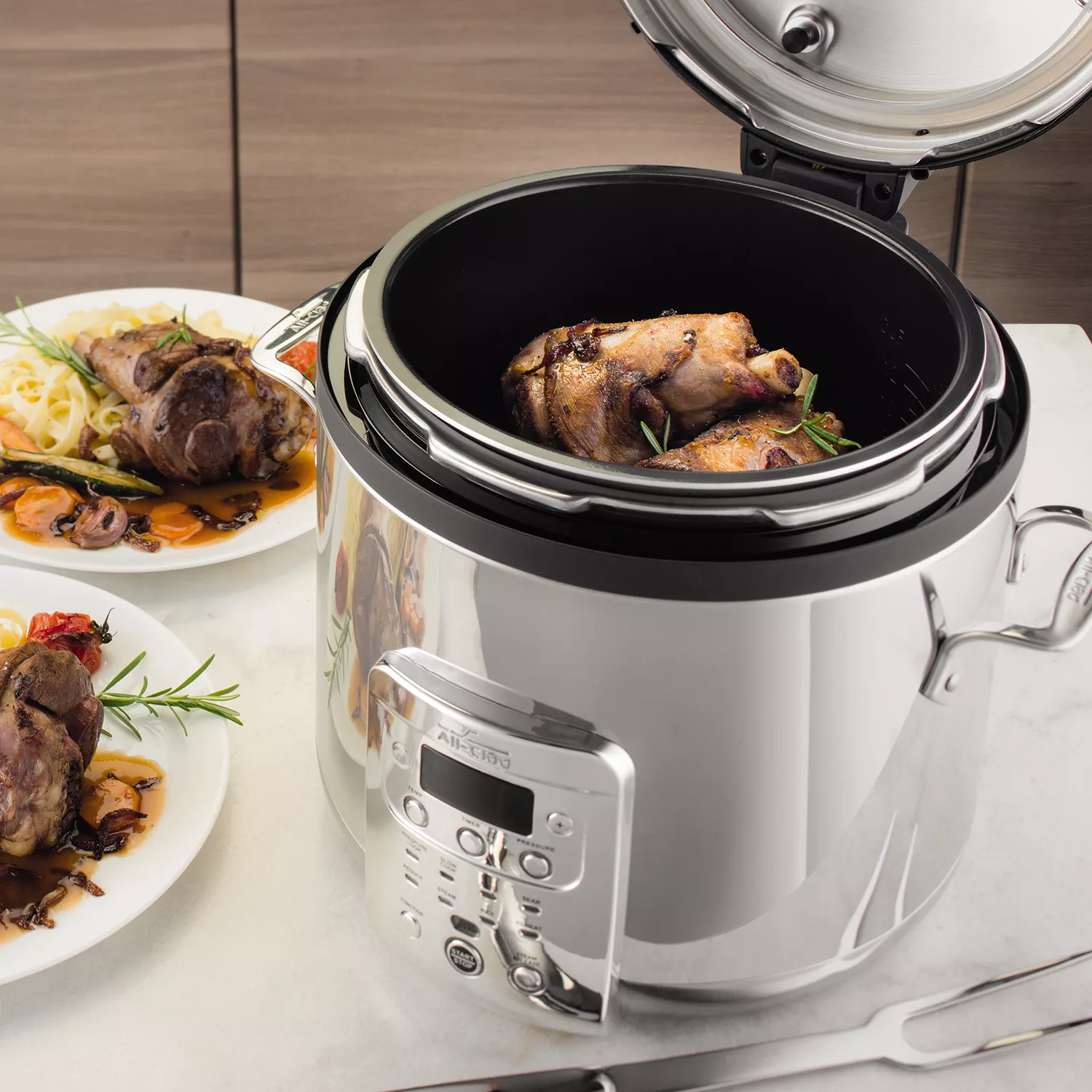 All-Clad 4 Qt. Electric Slow Cooker with Ceramic Insert