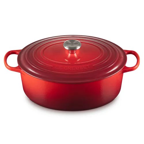 Le Creuset Signature Oval Dutch Oven, 8 qt.