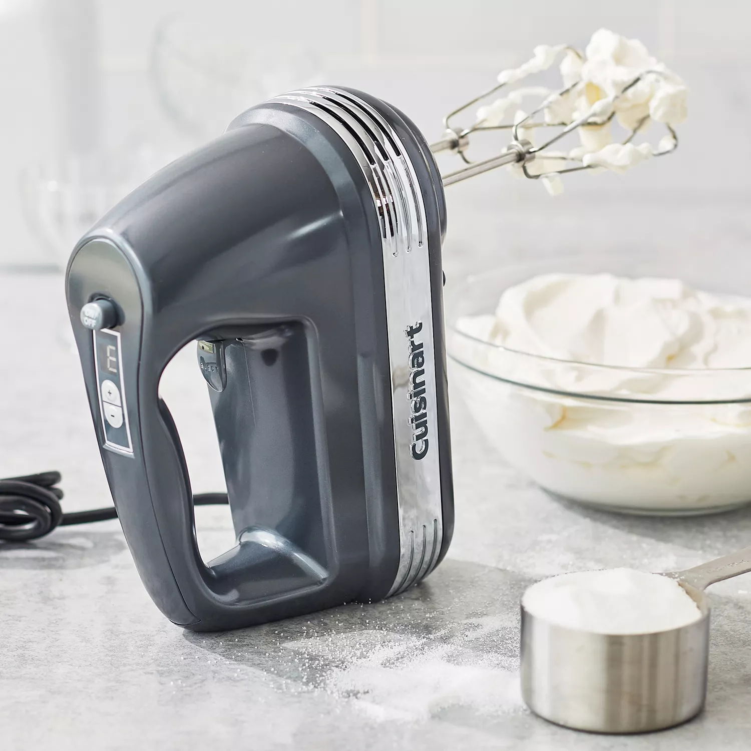 Cuisinart Power Advantage 7-Speed Hand Mixer