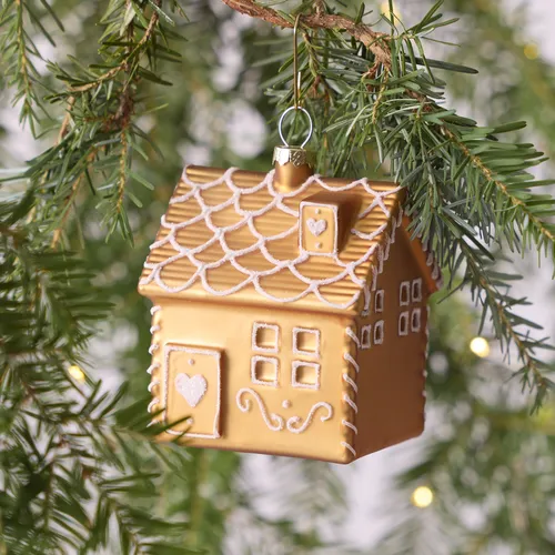 Sur la table Gingerbread House Ornament
