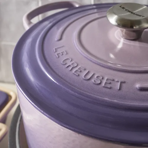 Le Creuset Signature Deep Round Dutch Oven, 6.5 qt.