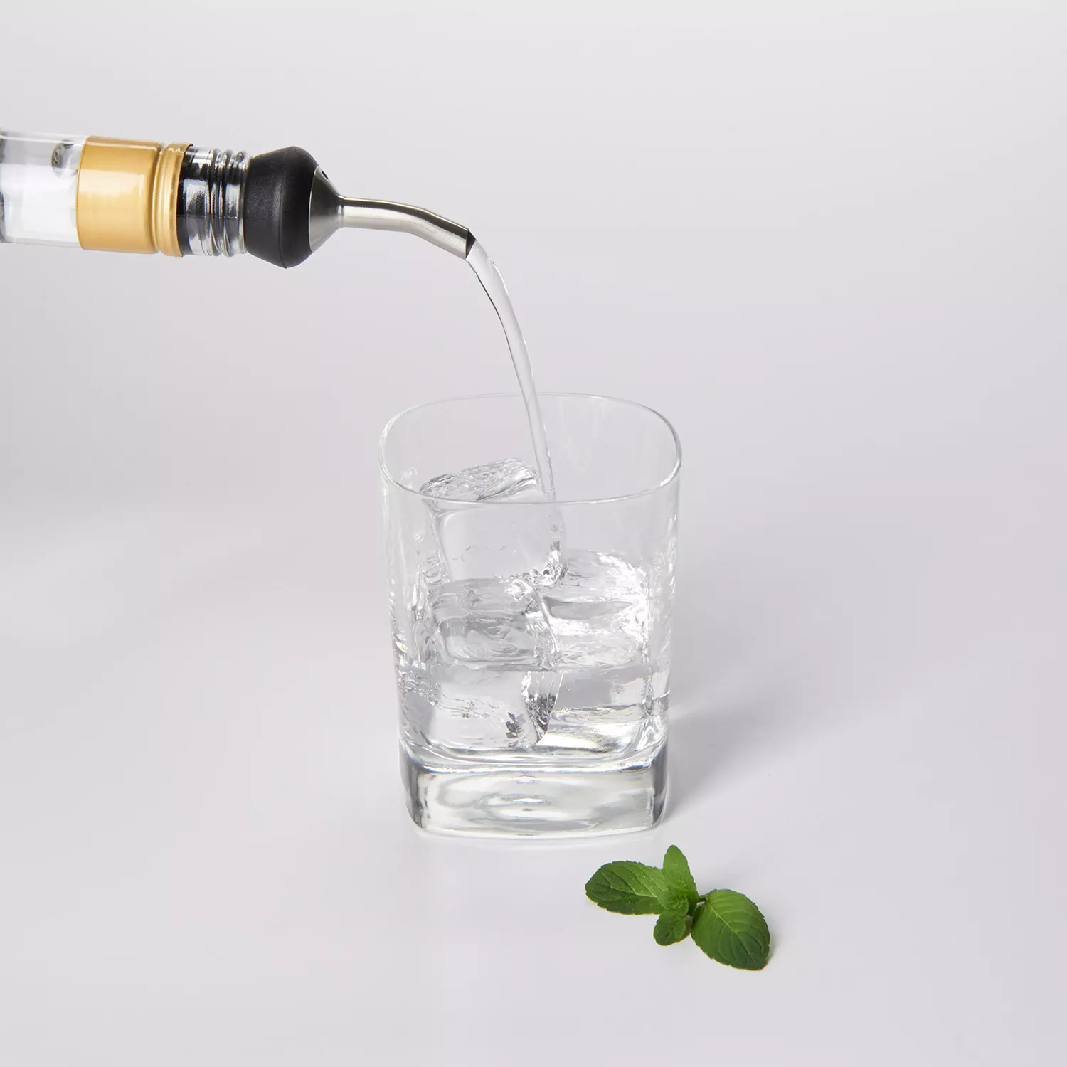 OXO Steel Shot Pourer