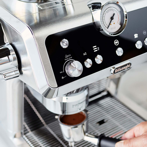 De&#8217;Longhi La Specialista Prestigio Espresso Machine