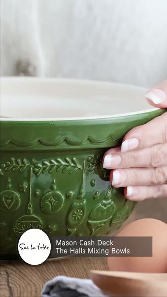 Mason Cash Deck The Halls Red Mixing Bowl 1.15qt