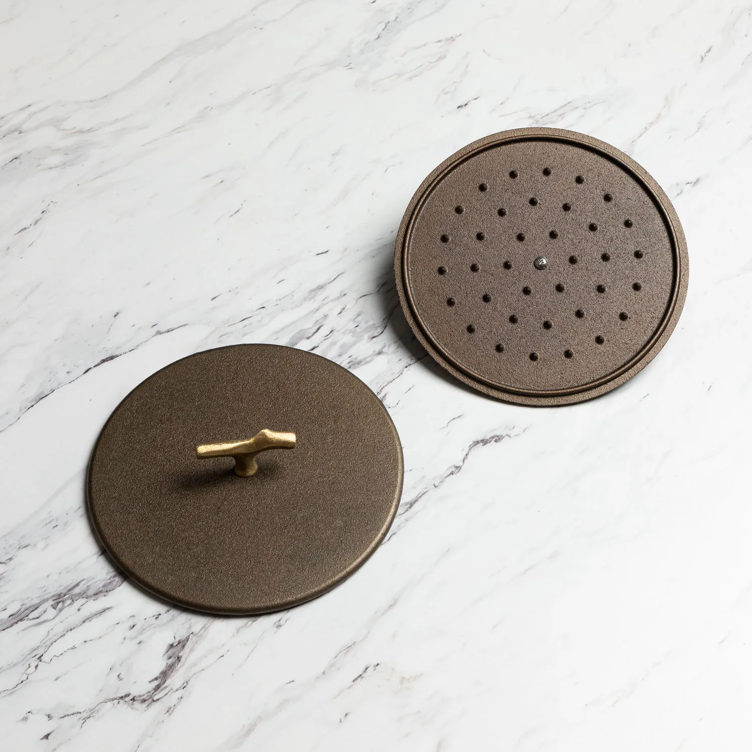 Nest Cast Iron Self-Basting Lid, 9"