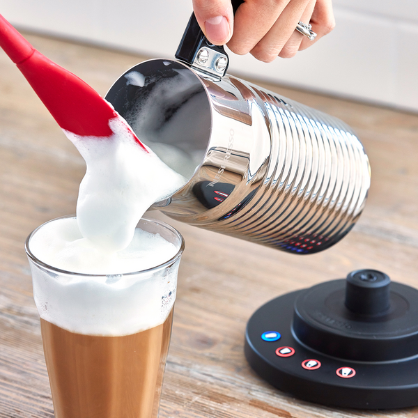 komponent Blændende Telegraf Nespresso Aeroccino 4 Milk Frother | Sur La Table